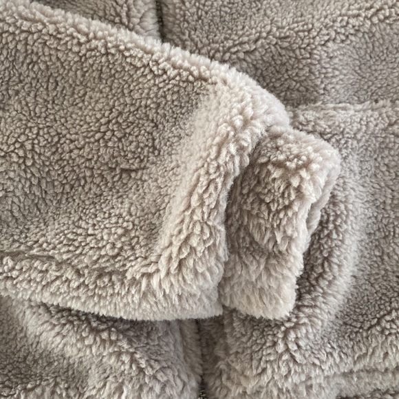 Urban Outfitters Fuzzy Bomber Jacket - Picture 4 of 8